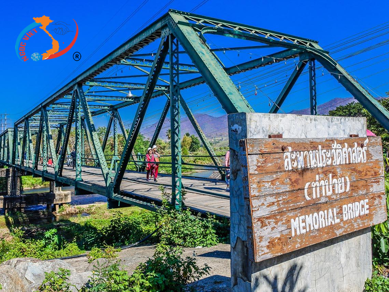 Memorial Bridge