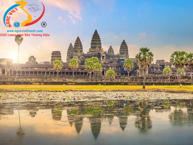 TOUR CAMBODIA - SIEM REAP - PHNOM PENH - VIP LIMOUSINE CARS