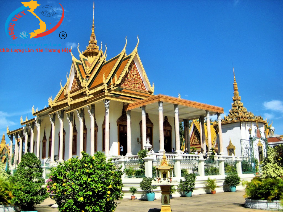 SIEM REAP TOUR - OUDONG ANCIENT CAPITAL - PHNOM PENH - 4 STAR HOTEL